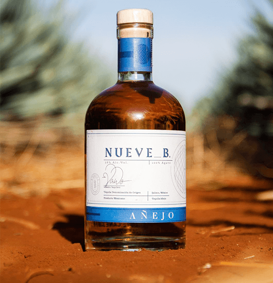 Nueve B Tequila Añejo 700 ml. 38% Vol. Alc.